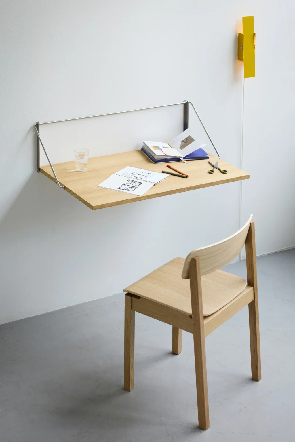Fold-out Desk
