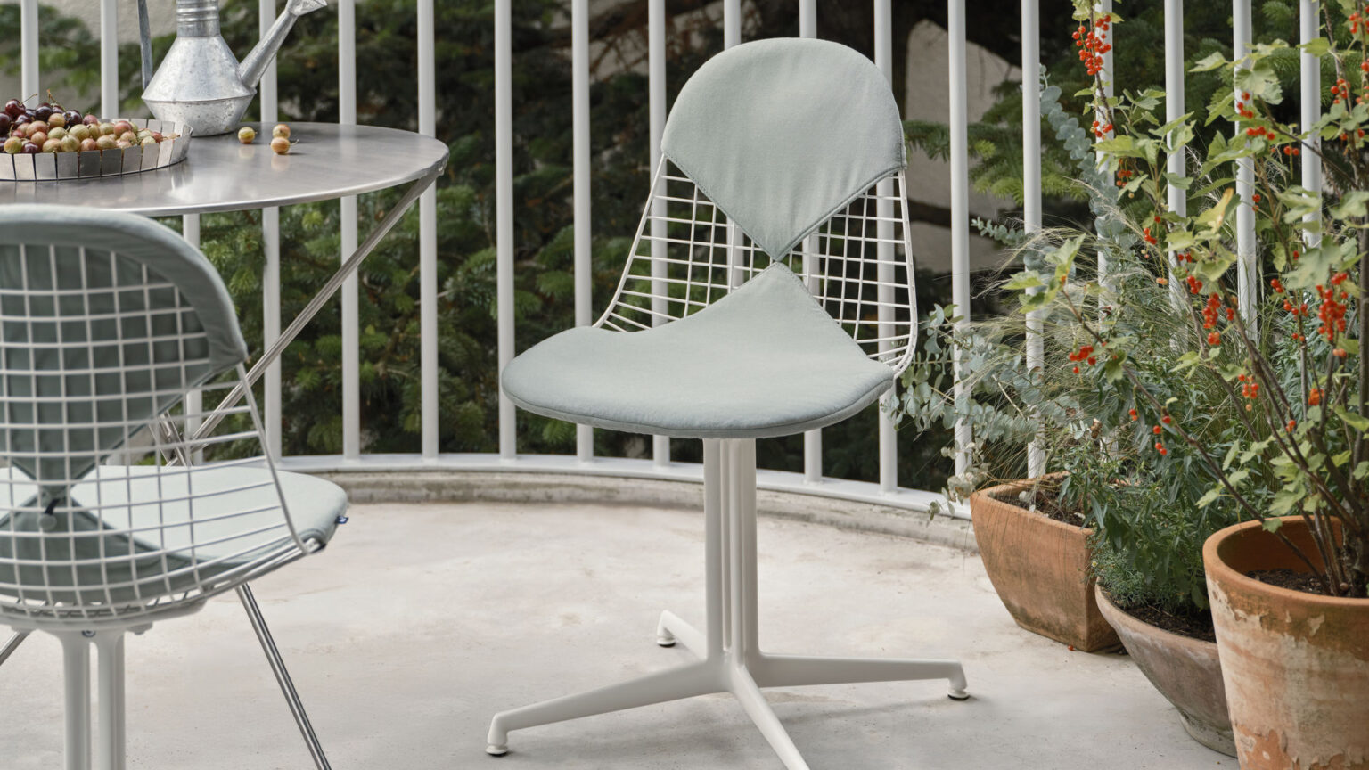 Wire Chair DKL